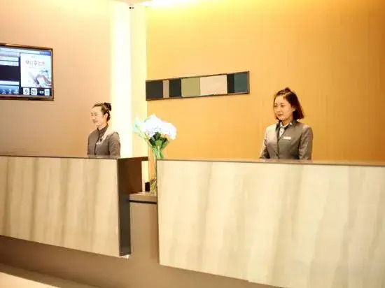 Homeinn Selected Hotel (Harbin Jiangbei University Poseidon Water World)