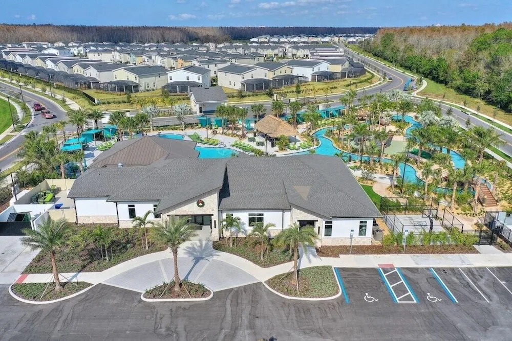 Jurassic Water View @storey Lake by Shine Villas! Sleeps up to 24! #021