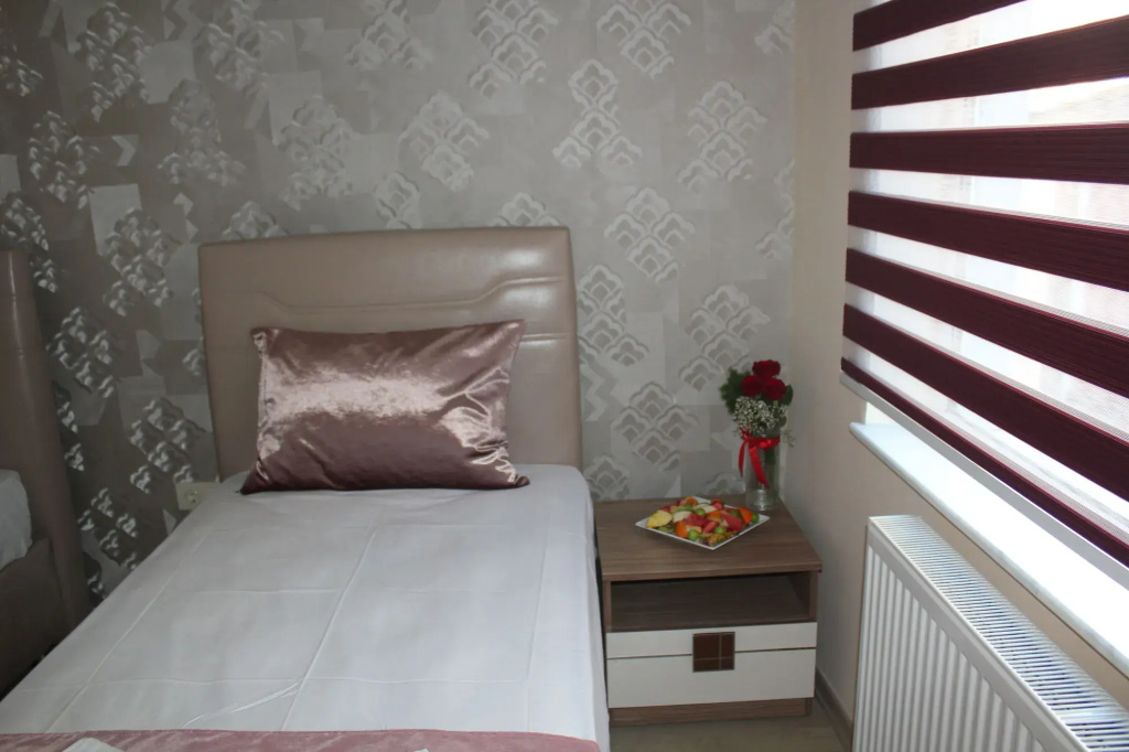 Gorur Hotel
