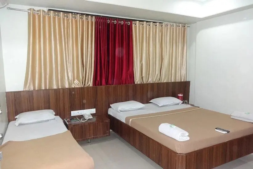 Hotel Sai Arpan Shirdi Rui Road