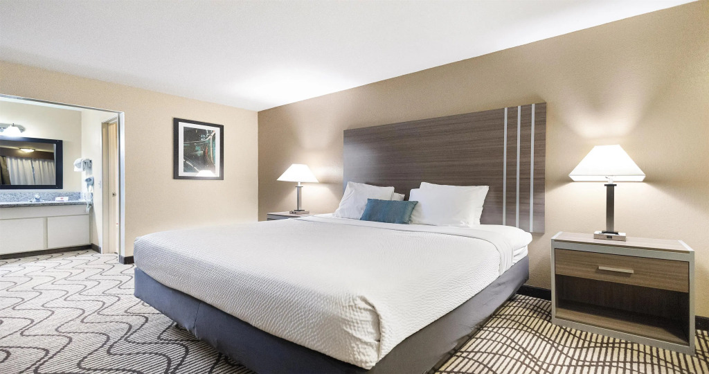 SureStay Plus Hotel by Best Western Sacramento North