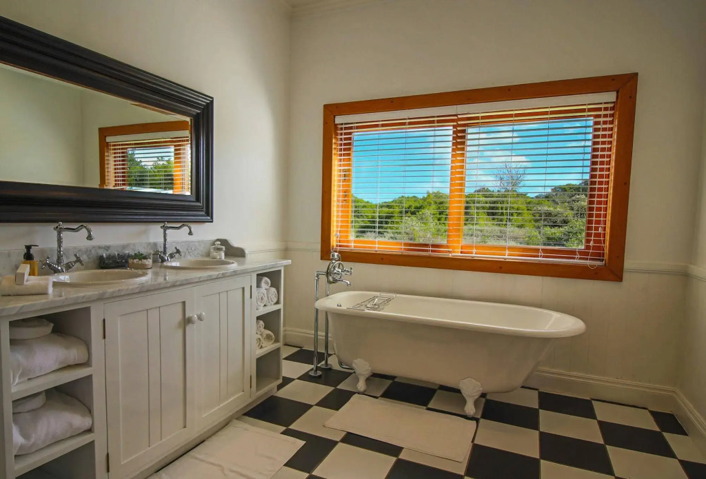Dune Ridge Country House