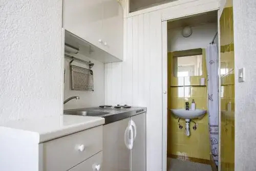 Apartment Sea Whisper
