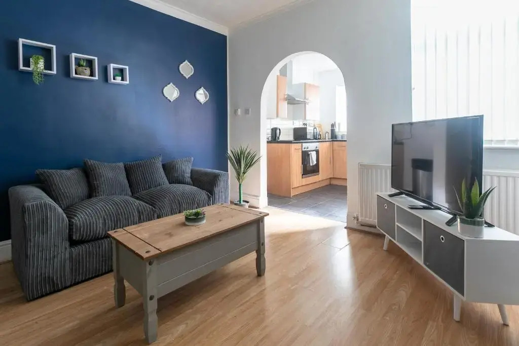Unique Contractor House & Close to Derby Arena and Hospital & Parking by ComfyWorkers