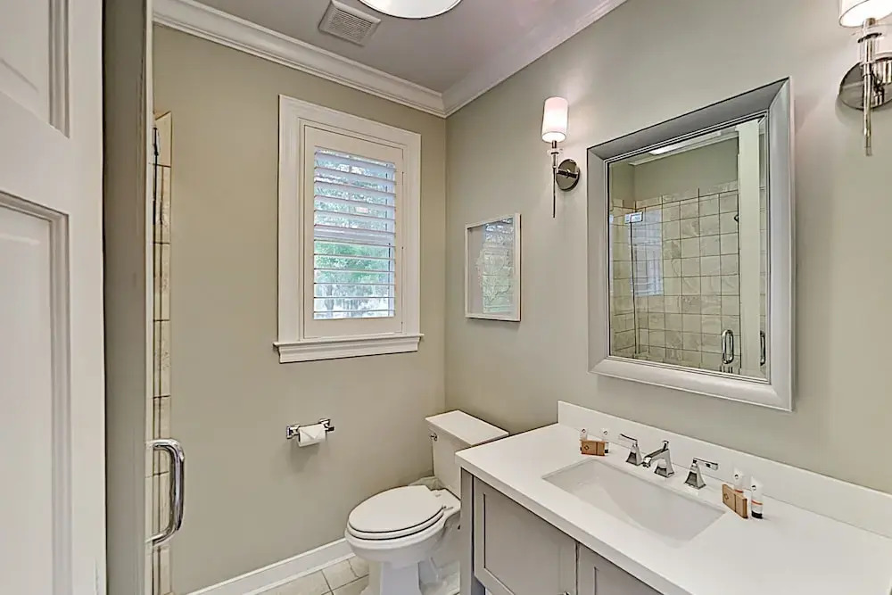 3848cott 6 Bedroom Home