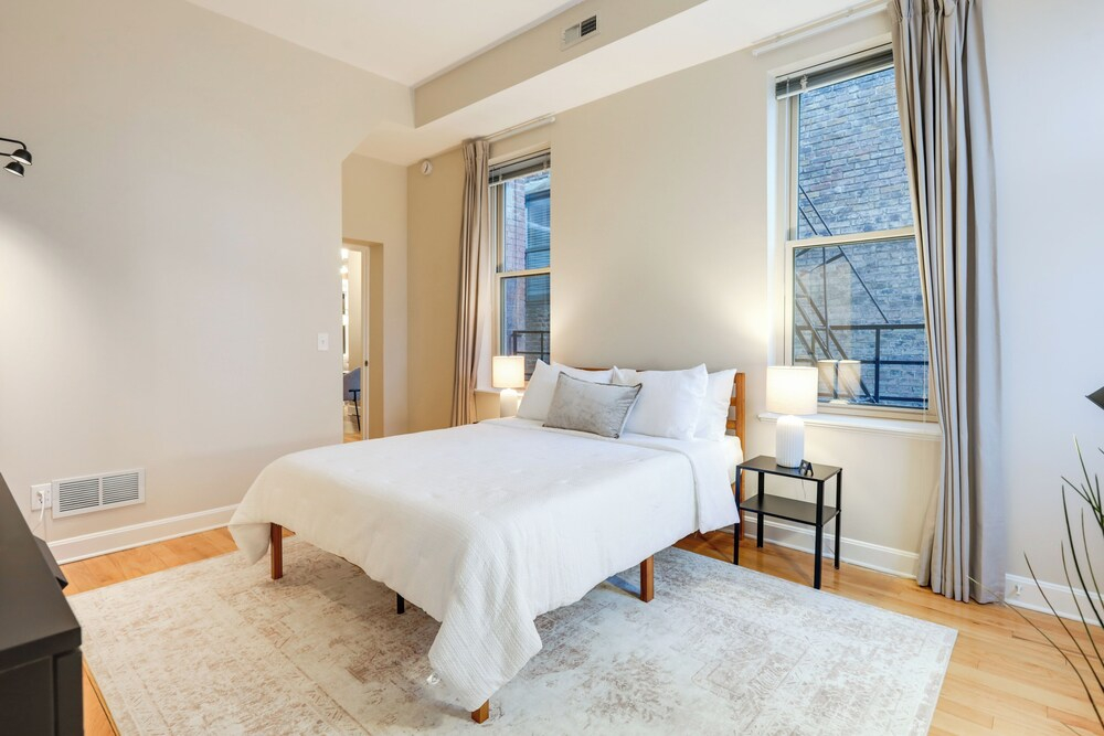 Walkable Condo Near Over-the-rhine & Hard Rock!