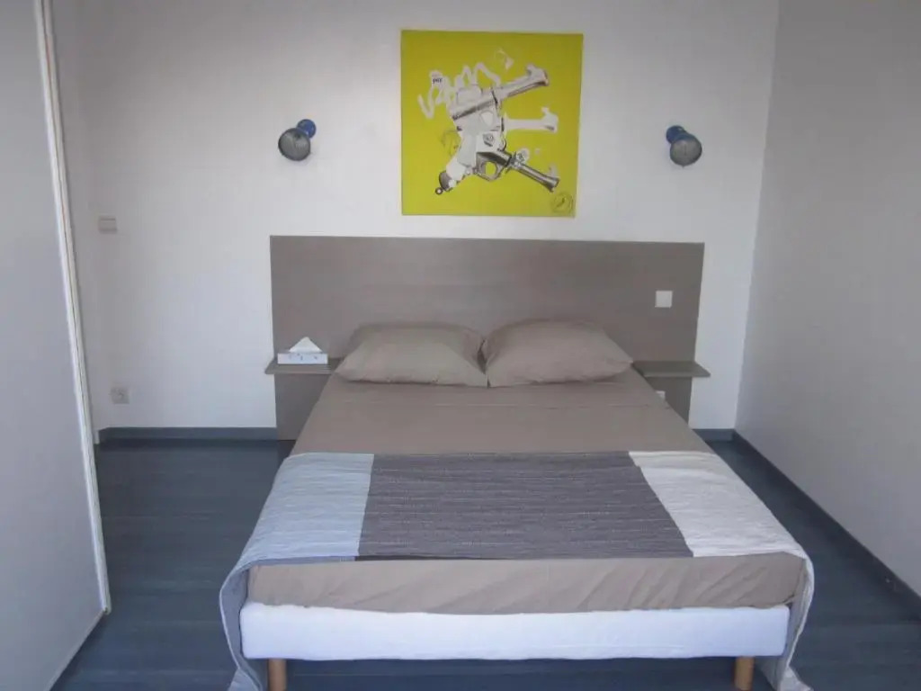 Belle villa 200m² Grimaud (flipers, babyfoot et piscine)