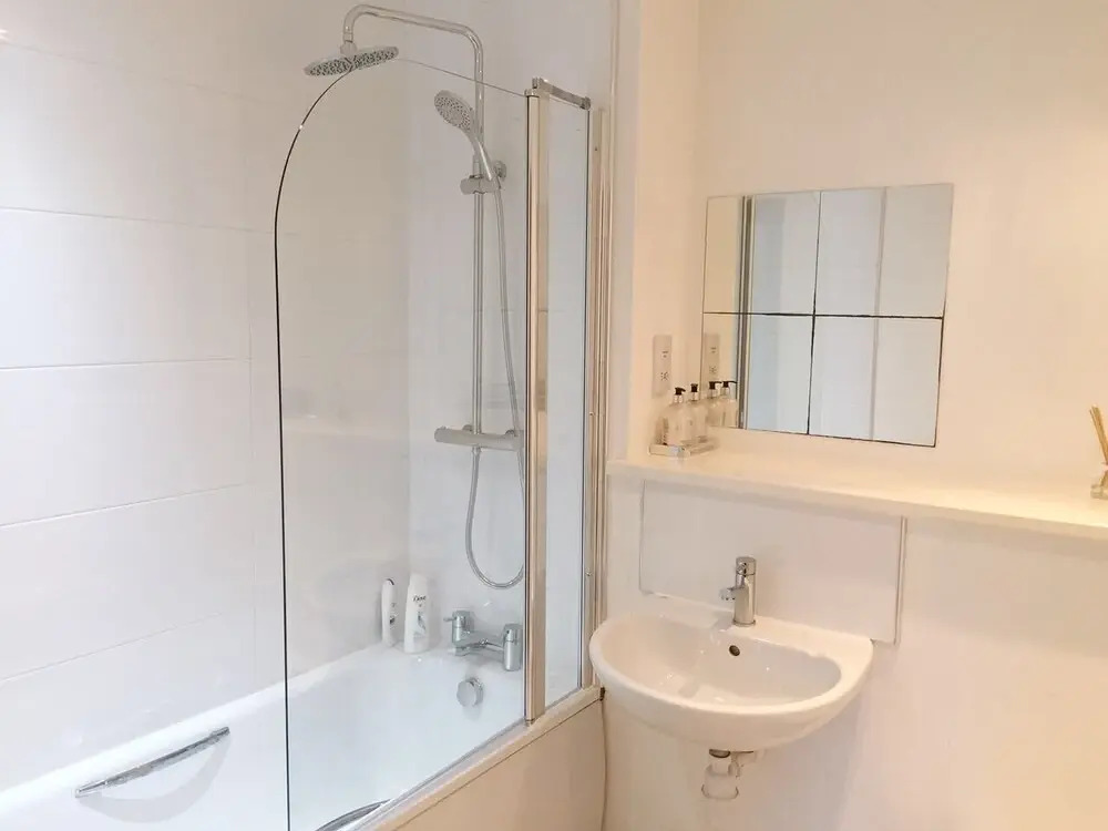 SKL Lux Two Bed With Free Parking/wifi