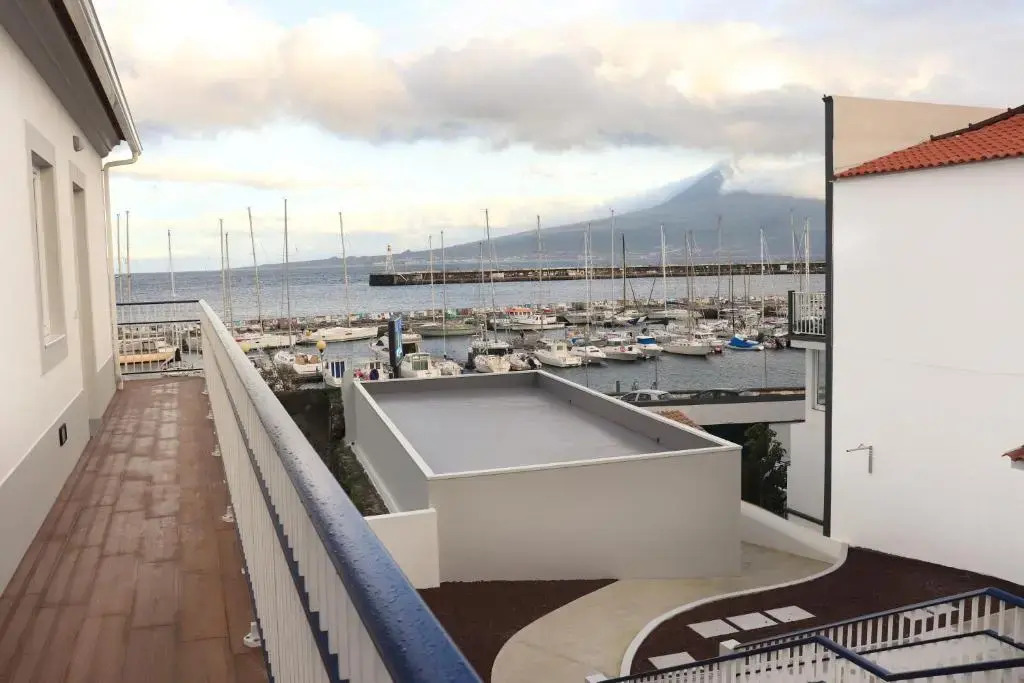 Faial Marina Apartments 2