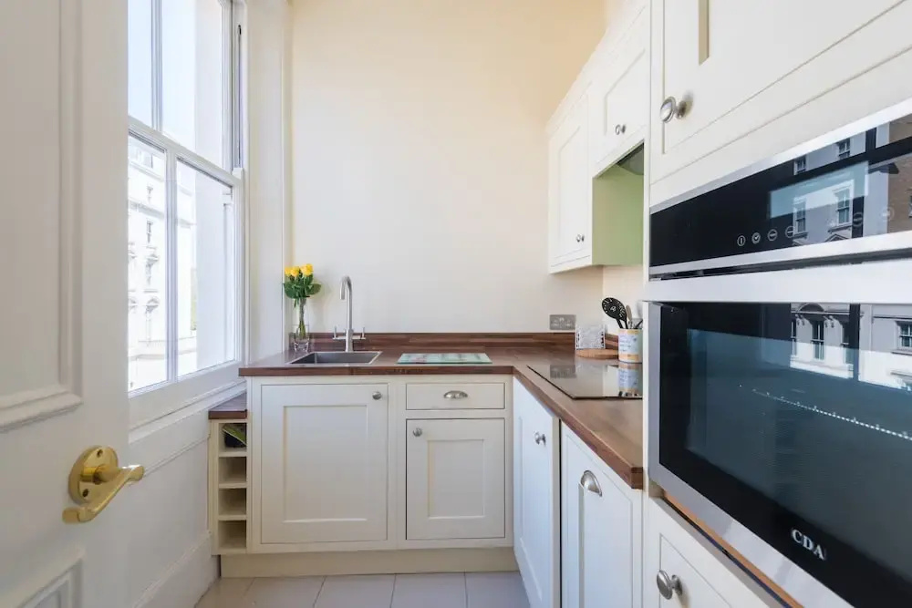 Grand South Kensington Home by Hyde Park