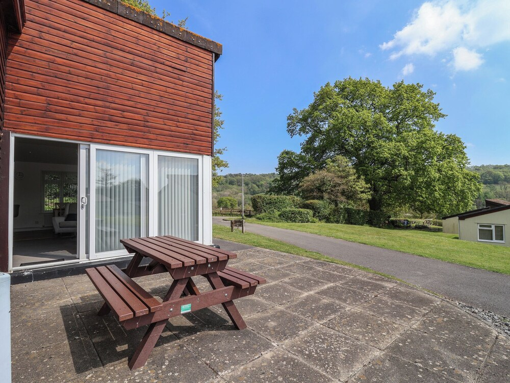 Harcombe House Accessible Pet Free Bungalow Sleeps 6
