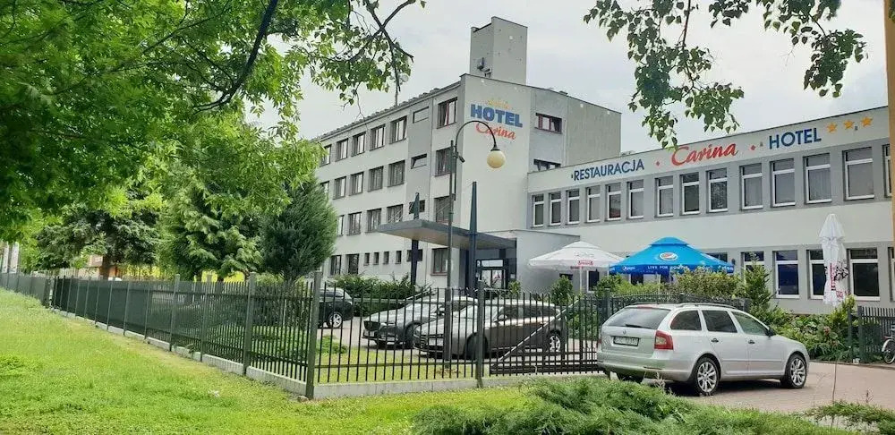 Carina Hotel