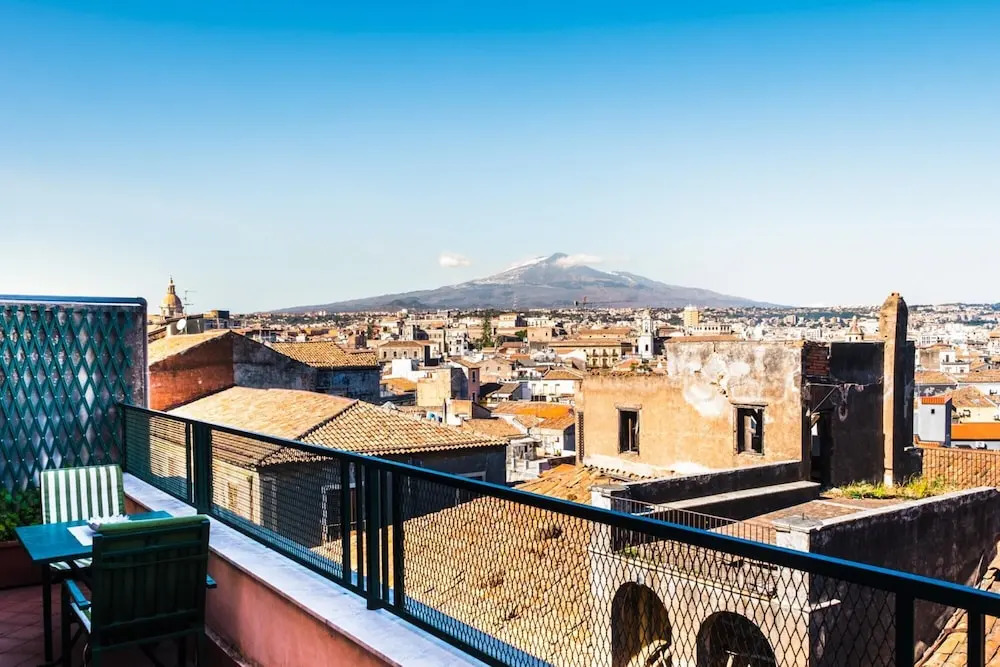 Terrazza con Vista Etna e Centro Storico by Wonderful Italy