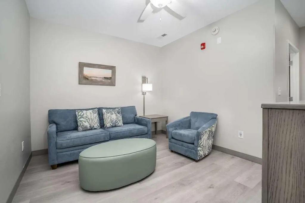 Lighthouse Suites - Best Western Signature Collection