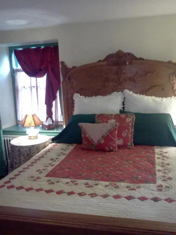 Living Spring Farm Bed and Breakfast