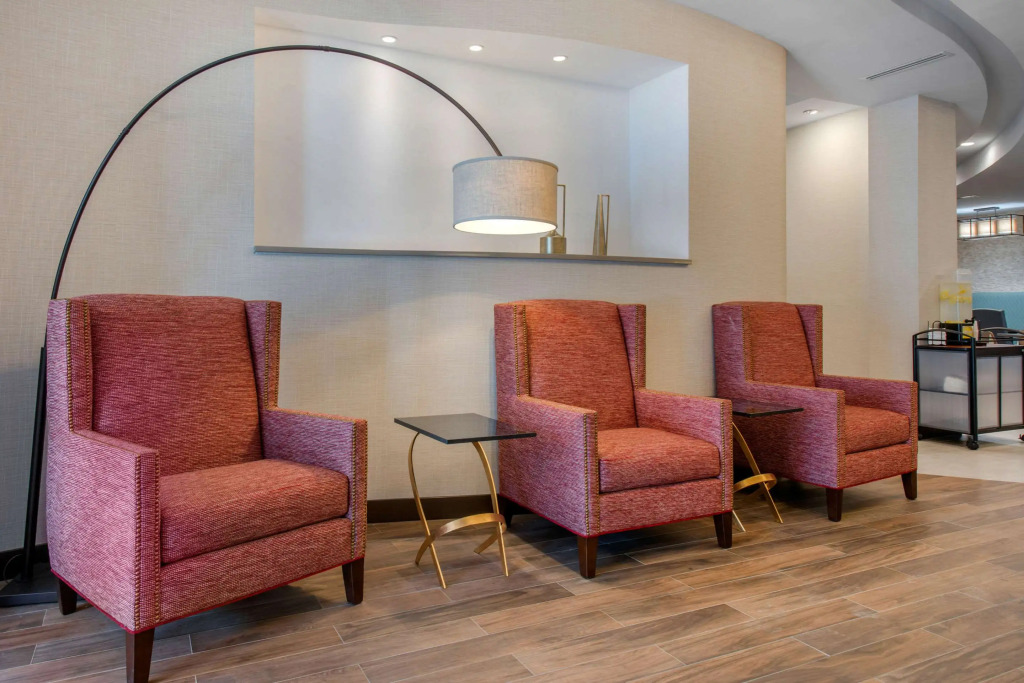 Comfort Suites Fort Lauderdale Airport & Cruise Port