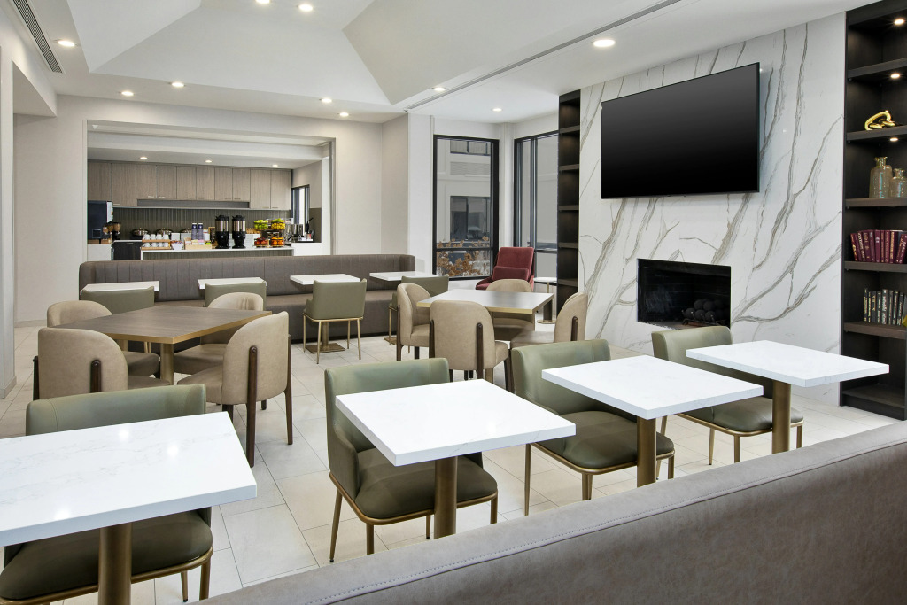 DoubleTree by Hilton Hotel Detroit Novi