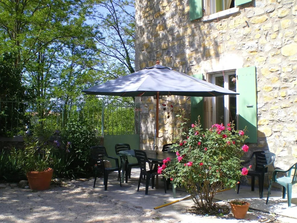 Apartment With 3 Bedrooms in Grospierres, With Wonderful Mountain View