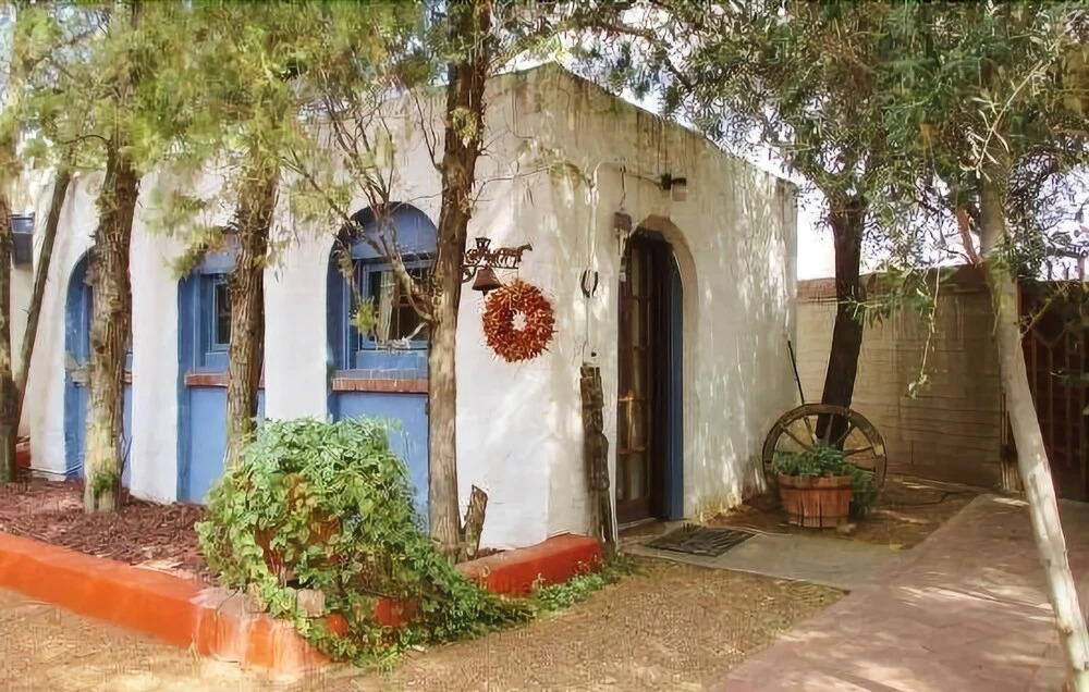 Sam Hughes Inn Bed & Breakfast