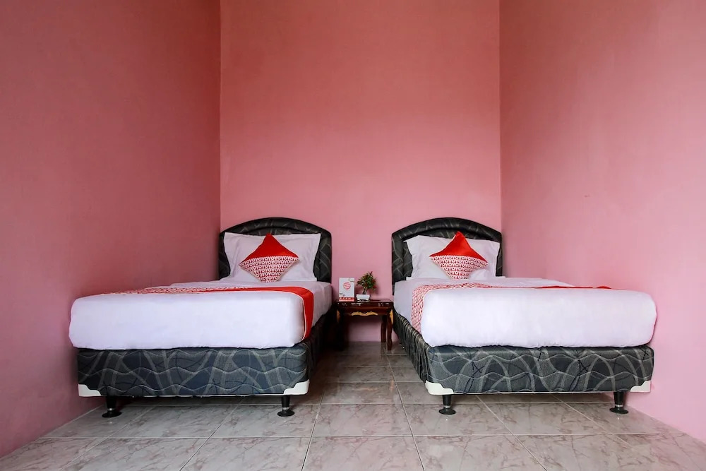 OYO 2838 Hotel Ayu