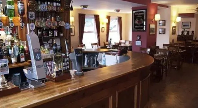 HQ Bar & Restaurant