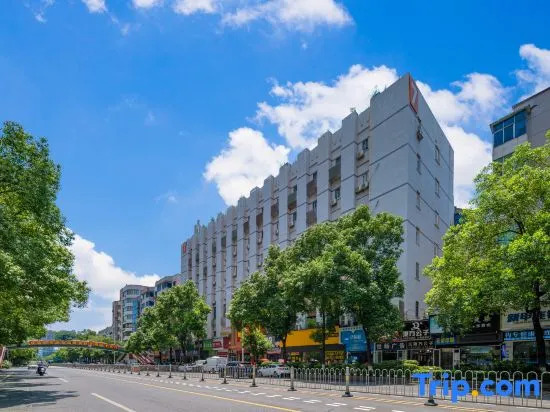 7Days Inn Zhuzhou red flag square