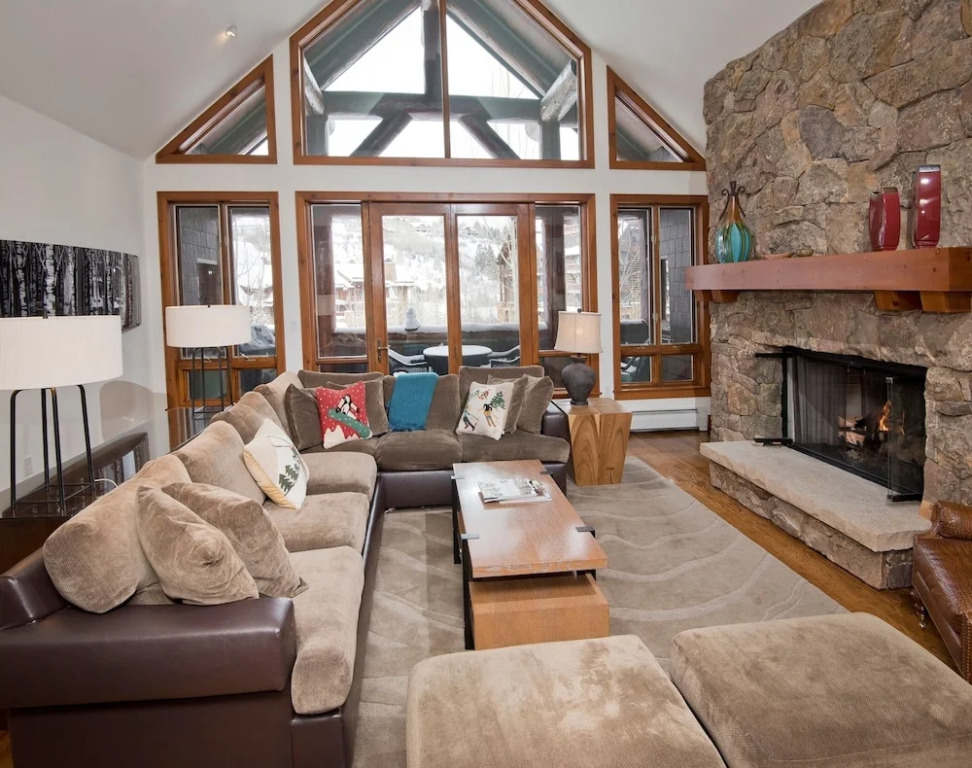 Lavish 3br 3.5ba Bachelor Gulch  Steps To Lifts 3 Bedroom Condo by RedAwning