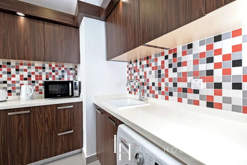 LUX - Opulent Island Suite 6