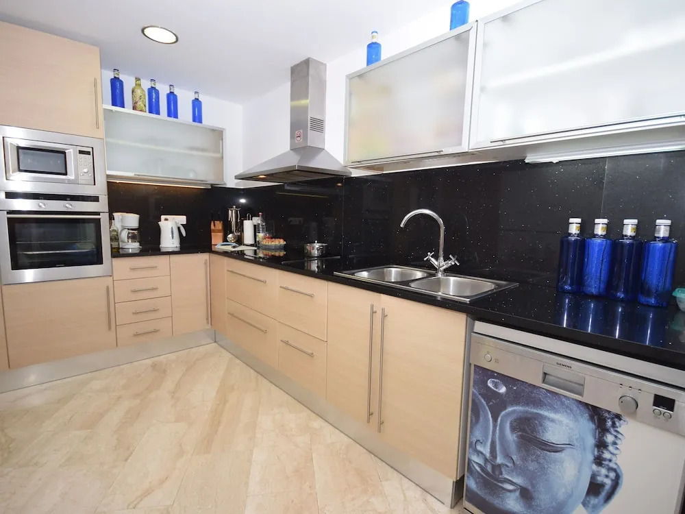 Villa With Private Pool and Beautiful sea Views and a Perfect Location