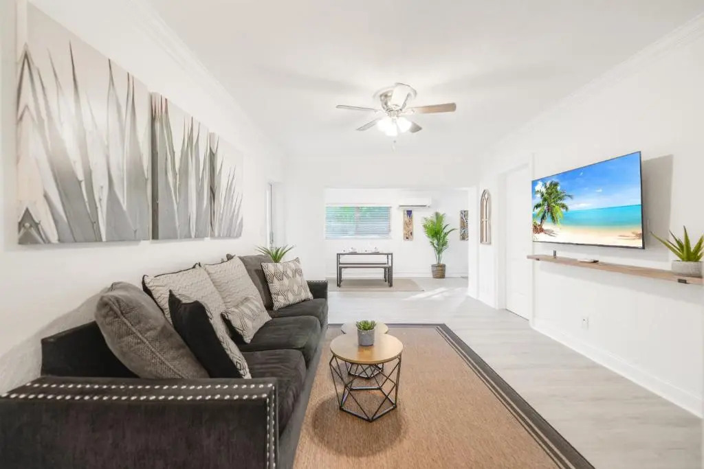 Alani Bay Villas