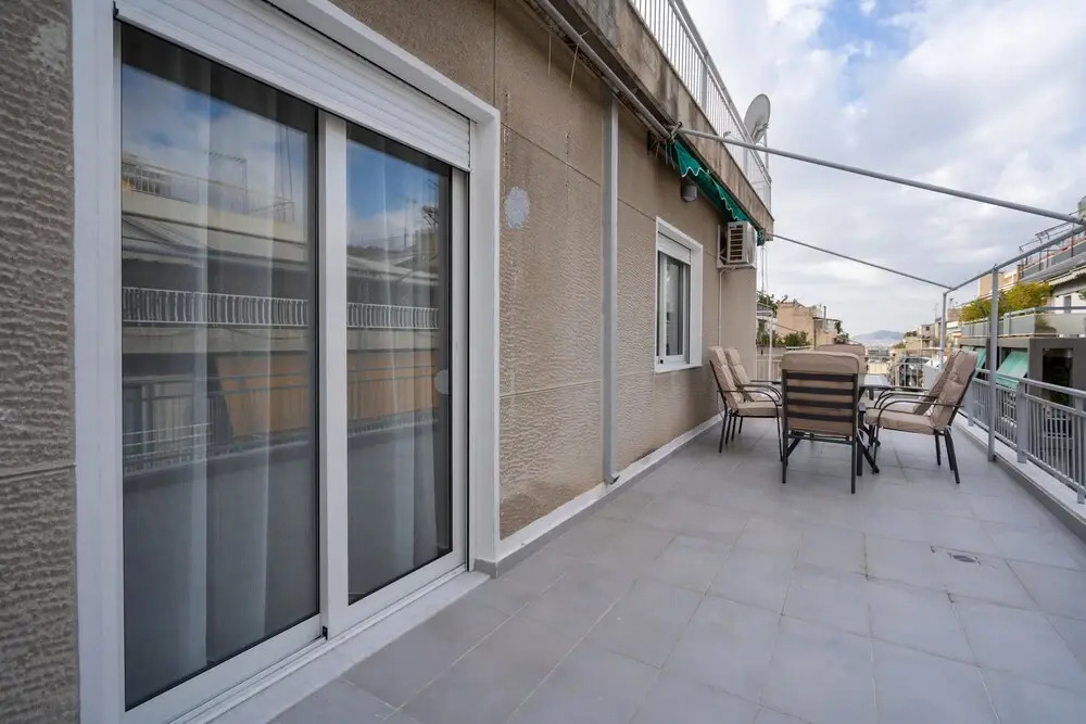 Athens Hideout apt, big rooftop with city view