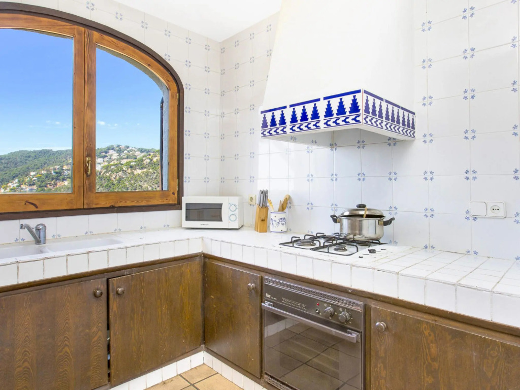 Inviting Holiday Home In Lloret De Mar With Pool