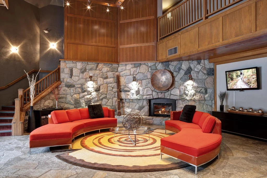 Adara Hotel