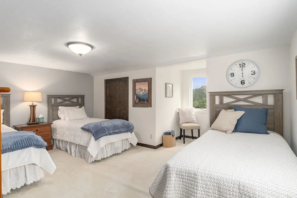 The Views At Glacier Drive -- Ev #3586 4 Bedroom Home