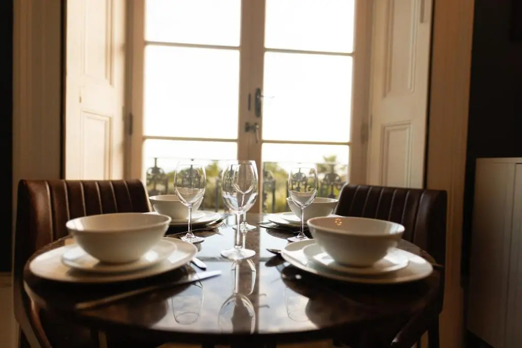 The Regency - Sea views and a modern art deco style interior