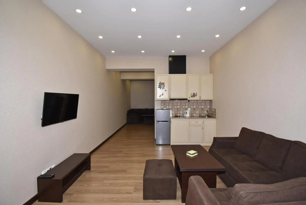 Residence North Avenue Teryan 8. 14 2