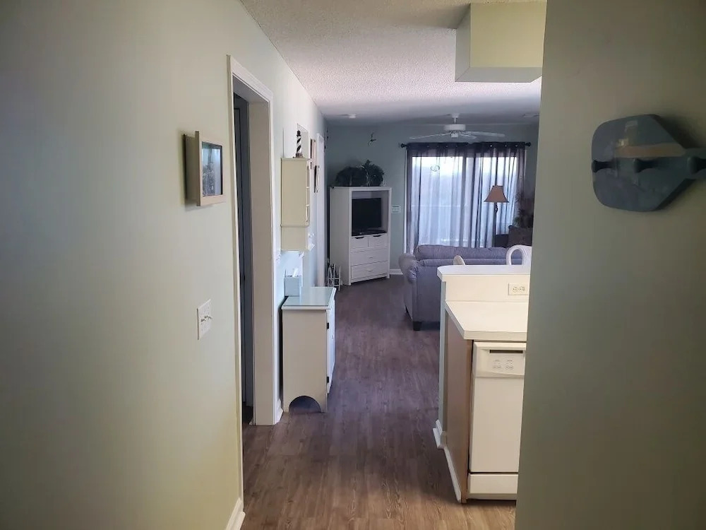 Tilghman Shores D9 2 Br condo by RedAwning
