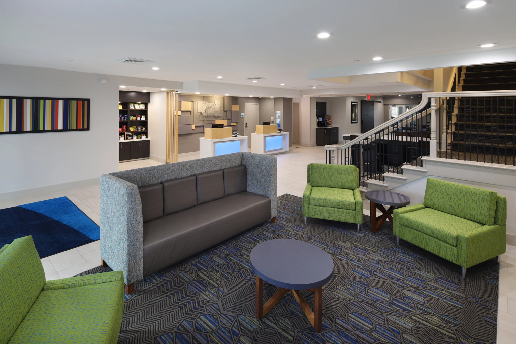 Holiday Inn Express Grand Rapids Southwest by IHG