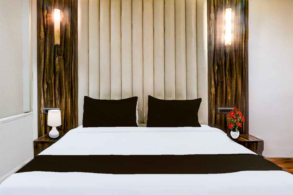 Capital O  22428 Hotel Dreams