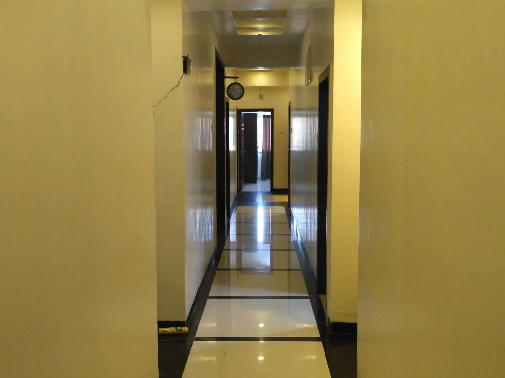 Hotel Everest Inn