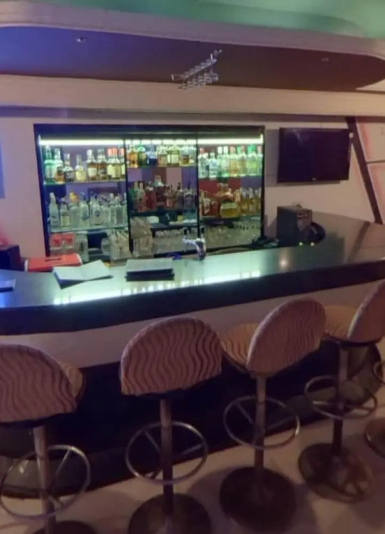Hotel Dolphin
