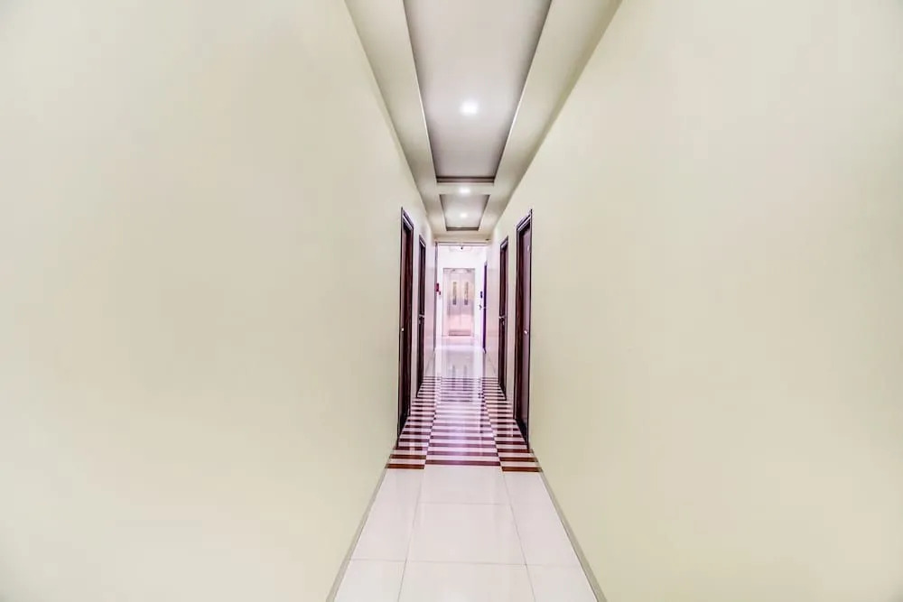 Fabhotel Monarch Guestline