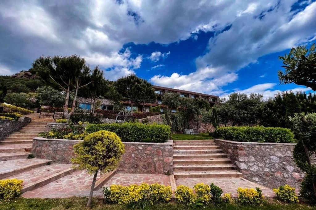 Assos Longevity Hotel