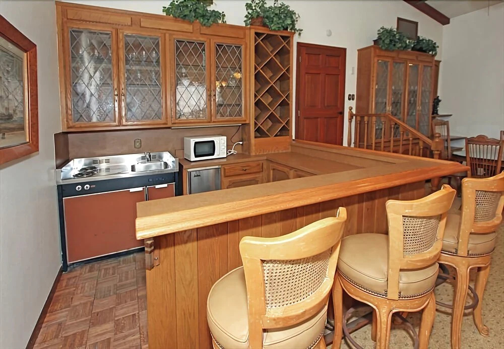 5911 Seashore Trem 3 Bedroom Home