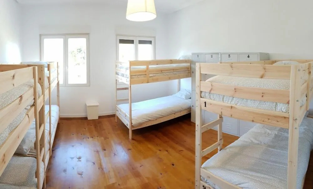 Totora Surf School & House - Hostel