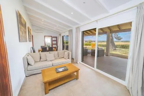 Villa Ambient / Sa Finqueta
