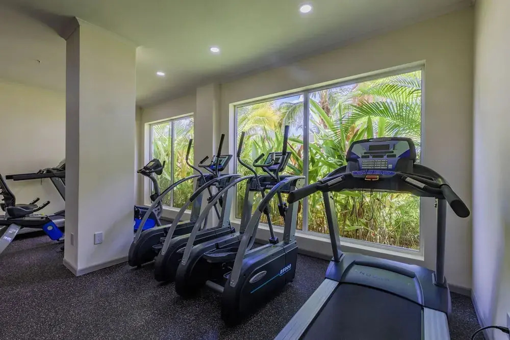 Eagle Beach Resort Ground Level 3br3ba Pool Levent
