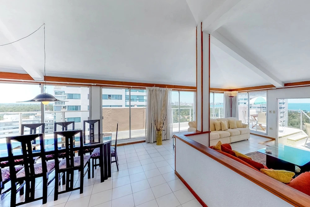 Gran penthouse con hermosa vista - Torre Marfil I