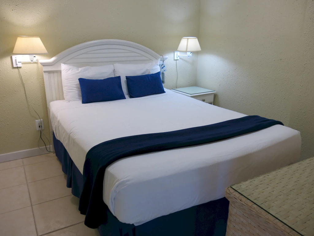 New Smyrna Waves MOD Collection by Sonesta