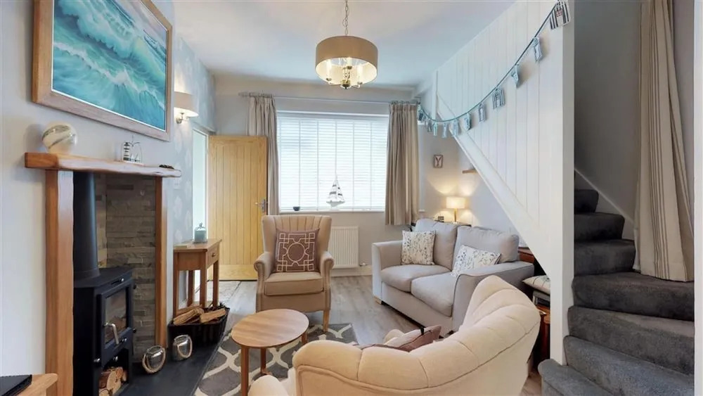 Bumble Bee Cottage
